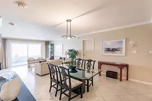 1055 W Peppertree Dr, Sarasota, FL 34242 - Photo 6