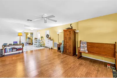 10020 Panama Court, Seminole, FL 33776 - Photo 6