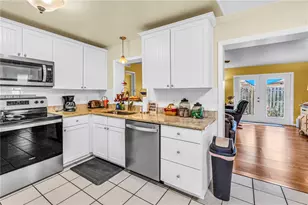 10020 Panama Ct, Seminole, FL 33776 - Photo 10
