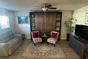204 47th Ave Dr W, Bradenton, FL 34207 - Photo 2
