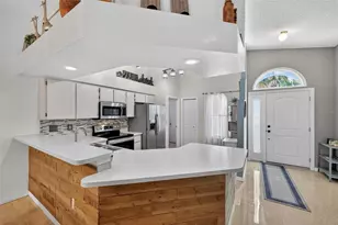 850 Christina Cir, Oldsmar, FL 34677 - Photo 18