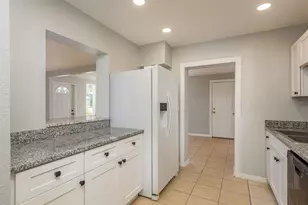 13698 120th St, Largo, FL 33778 - Photo 12