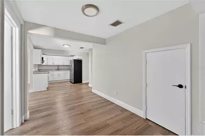 206 E Frierson Avenue, Tampa, FL 33603 - Photo 18