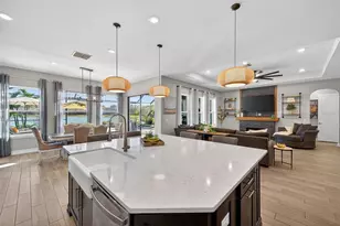 28501 Picana Ln, Wesley Chapel, FL 33543 - Photo 16