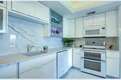 8 Belleview Boulevard #702, Belleair, FL 33756 - Photo 14