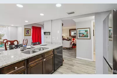 4709 Puritan Circle #702, Tampa, FL 33617 - Photo 6