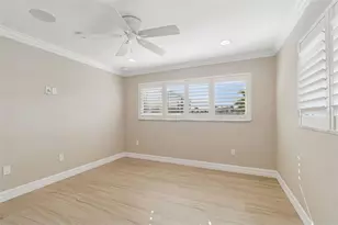 7864 9th Ave S, Saint Petersburg, FL 33707 - Photo 32
