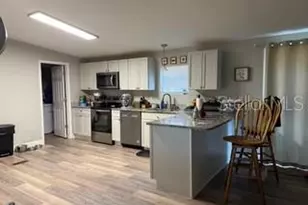 3431 Maple Dr, Mulberry, FL 33860 - Photo 2