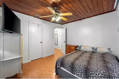 10001 N Arden Avenue, Tampa, FL 33612 - Photo 16