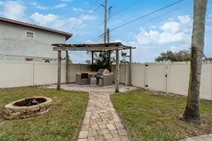 3311 Hunt Club Dr, Clearwater, FL 33761 - Photo 32