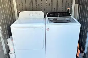 974 Tennessee Ln, Sarasota, FL 34234 - Photo 12