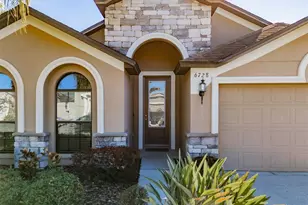 6728 Wild Elm Ct, Wesley Chapel, FL 33545 - Photo 2