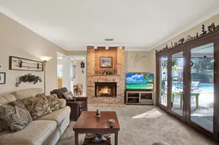 10627 Yunker Dr, Largo, FL 33774 - Photo 4