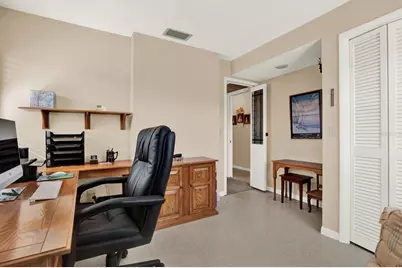 10627 Yunker Drive, Largo, FL 33774 - Photo 36