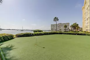 4775 Cove Cir, Saint Petersburg, FL 33708 - Photo 38