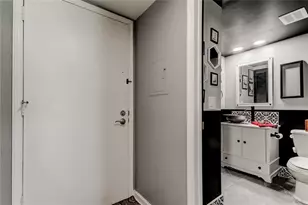4775 Cove Cir, Saint Petersburg, FL 33708 - Photo 8