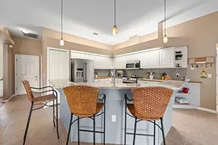 1237 Rambling Vine Ct, Trinity, FL 34655 - Photo 10