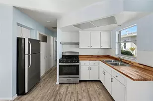 12400 Park Blvd, Seminole, FL 33772 - Photo 16