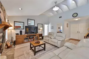 20600 Gardenia Dr, Land O Lakes, FL 34638 - Photo 16