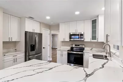 8418 Flagstone Drive, Tampa, FL 33615 - Photo 4