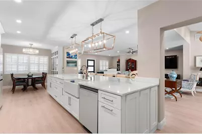 848 Mandalay Avenue, Clearwater Beach, FL 33767 - Photo 12