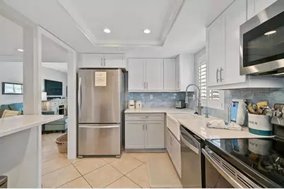 6154 Midnight Pass Road #206, Sarasota, FL 34242 - Photo 4