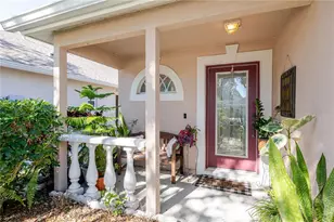 31500 Shaker Cir, Wesley Chapel, FL 33543 - Photo 2