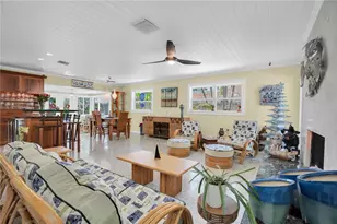 6933 S Shore Dr S, Saint Petersburg, FL 33707 - Photo 40