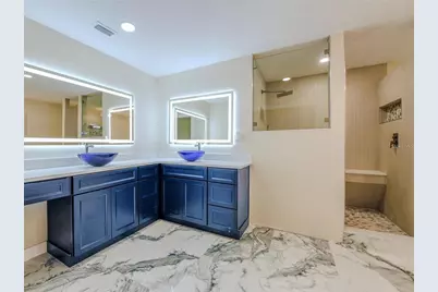 6400 Mockingbird Way S, Saint Petersburg, FL 33707 - Photo 24