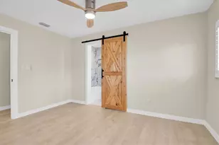 6400 Mockingbird Way S, Saint Petersburg, FL 33707 - Photo 26