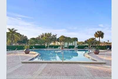 5037 Starfish Drive SE #D, Saint Petersburg, FL 33705 - Photo 32