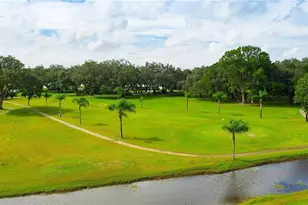 37020 Lois Ave, Zephyrhills, FL 33542 - Photo 32