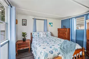 37020 Lois Ave, Zephyrhills, FL 33542 - Photo 10