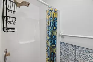 5900 Cypress St N, Saint Petersburg, FL 33703 - Photo 22