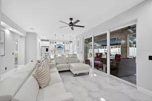 811 Sandcastle Cir, Brandon, FL 33511 - Photo 38