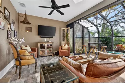 978 San Carlos Court NE, Saint Petersburg, FL 33702 - Photo 22