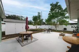 7423 Orpine Dr N, Saint Petersburg, FL 33702 - Photo 20