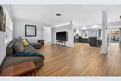 1984 Michigan Avenue NE, Saint Petersburg, FL 33703 - Photo 8