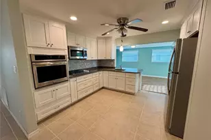 14038 94th Pl, Seminole, FL 33776 - Photo 4