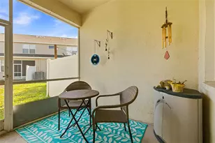 541 Black Lion Dr NE, Saint Petersburg, FL 33716 - Photo 14