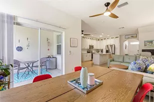 541 Black Lion Dr NE, Saint Petersburg, FL 33716 - Photo 4