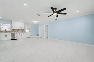 14814 11th St, Dade City, FL 33523 - Photo 10