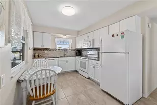 1512 Chevy Chase Dr, Sun City Center, FL 33573 - Photo 14