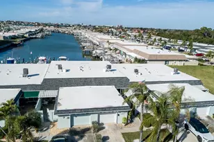 128 Boca Ciega Point Blvd N, Saint Petersburg, FL 33708 - Photo 34
