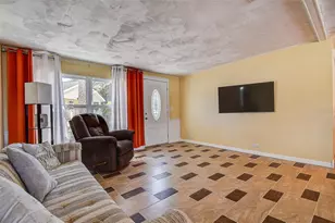 505 Riverview Ln, Tarpon Springs, FL 34689 - Photo 12