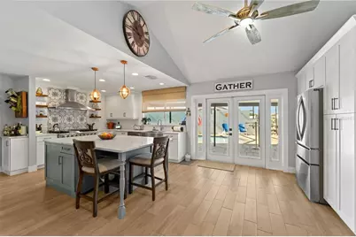 5804 Tampa Shores Boulevard, Tampa, FL 33615 - Photo 8