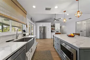 5804 Tampa Shores Blvd, Tampa, FL 33615 - Photo 10