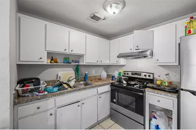 1403 College Park Lane, Tampa, FL 33612 - Photo 18