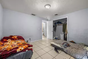 1403 College Park Ln, Tampa, FL 33612 - Photo 26