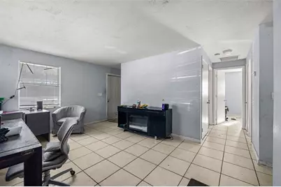 1403 College Park Lane, Tampa, FL 33612 - Photo 12